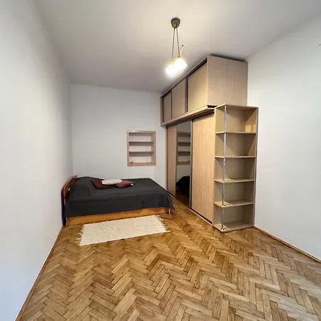 Niecala Twelve - Old Town Hideaway Daire *