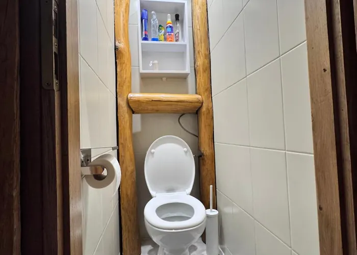 Niecala Twelve - Old Town Hideaway Lejlighed *